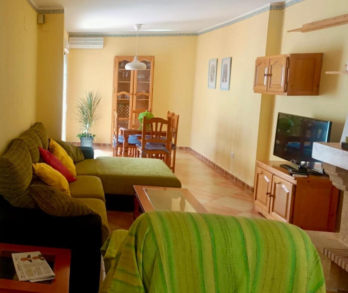 Chalet Adosado Con Azotea Andaluza Y Patio, Junto A La Playa Isla Cristina Kültér fotó